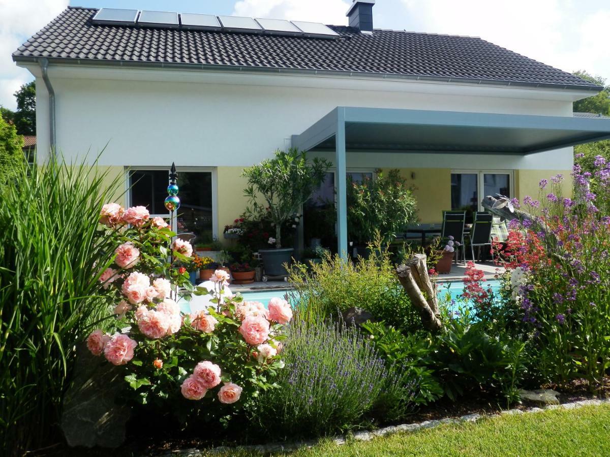 Bed & Breakfast Engen Exterior photo